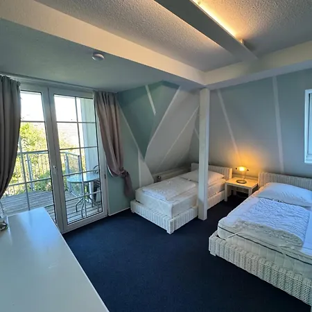 Appartement Im Poolhaus Mit Ostseeblick *
